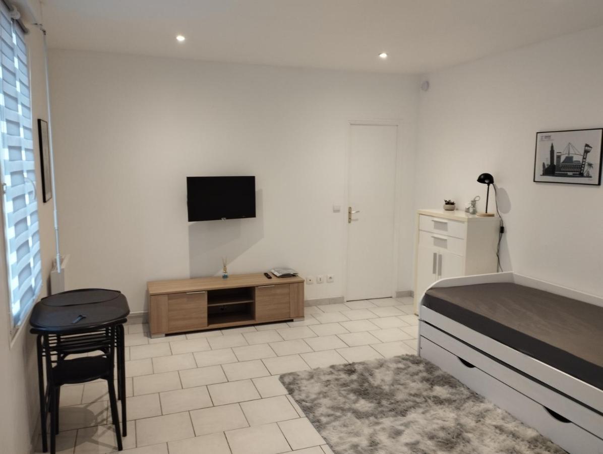 Charmant Studio Canape Lit Netflix Prime Video Dazn Wifi El Havre Exterior foto